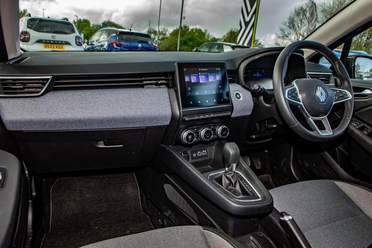 Used Renault Clio KT24WAA 9