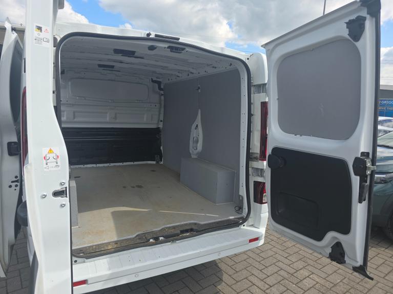 Used Renault Trafic WP75OMM 9