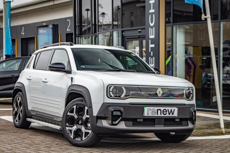 Used Renault 4 WO75ELV 1