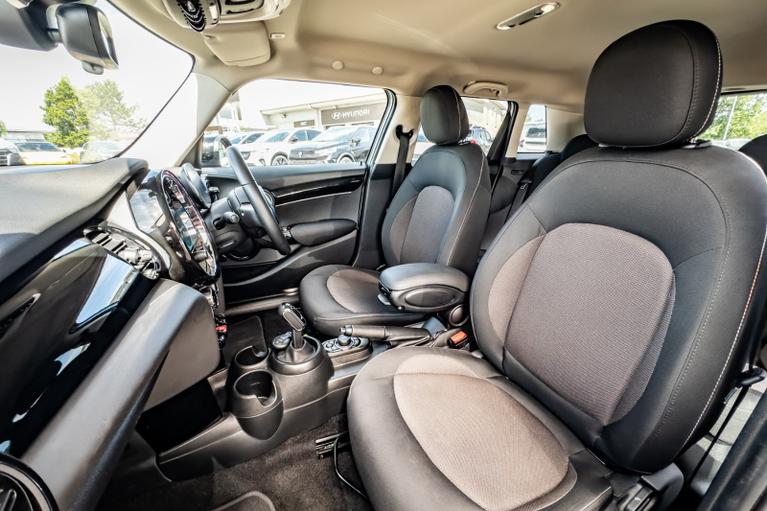 Used MINI HATCHBACK WN73KTF 14
