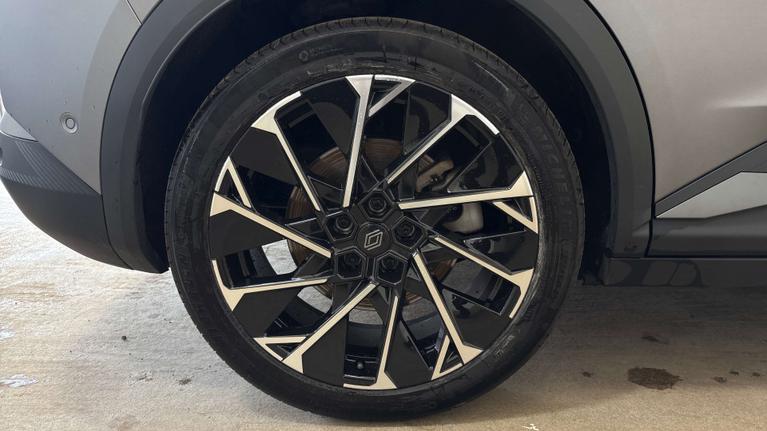Used Renault Scenic E-Tech SG75NTN 13