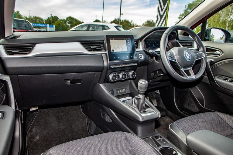 Used Renault Captur BD23ZKS 9