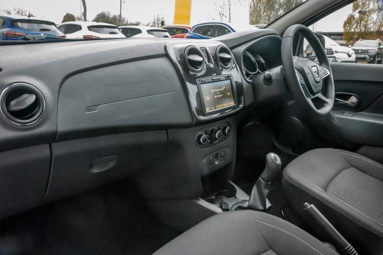 Used Dacia Sandero KY69CWW 15