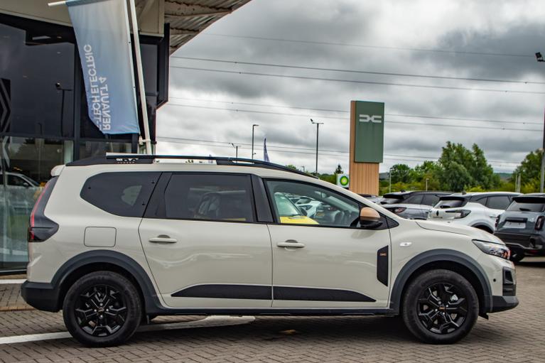 Used Dacia Jogger WP26TBY 3