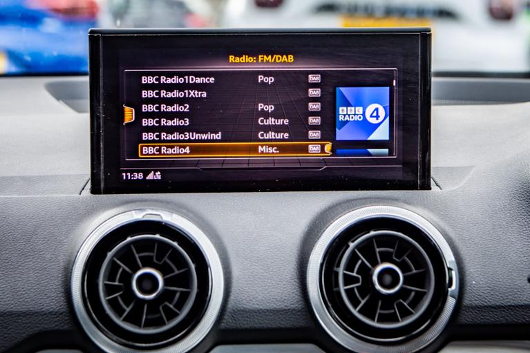 Used Audi Q2 VK22HVC 25