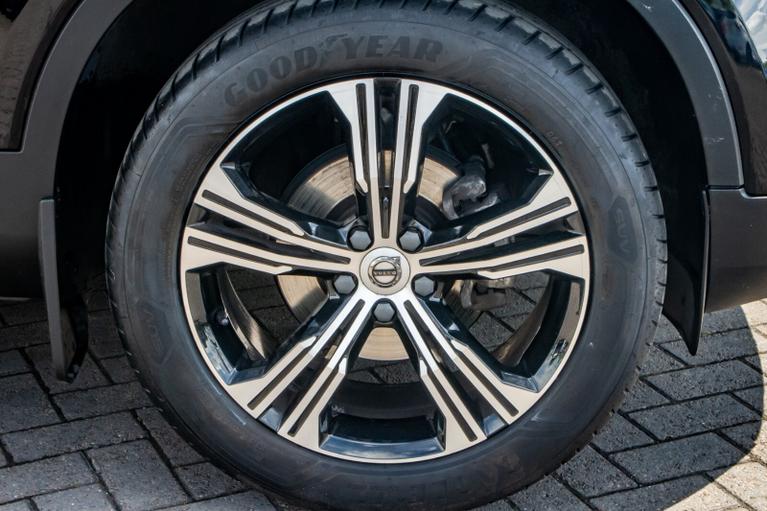 Used Volvo XC40 FX21OHA 8