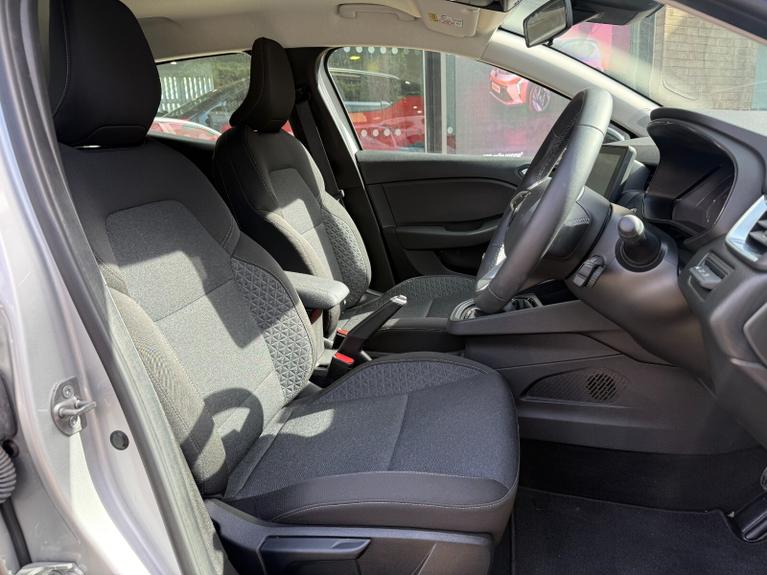 Used Renault Clio WF23UXB 12