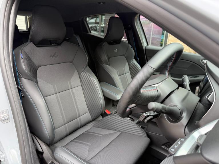 Used Renault Clio WD75JVH 4