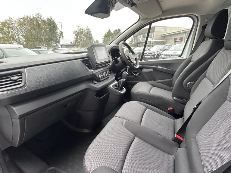 Used Renault Trafic WR75LNY 11