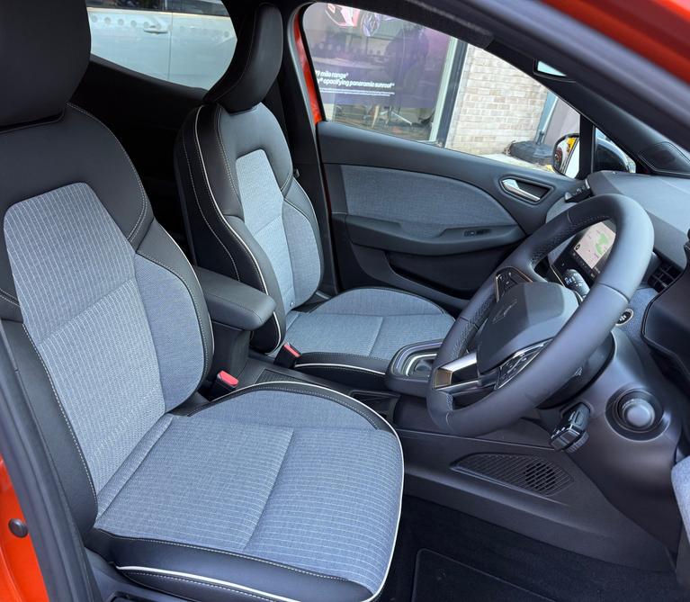 Used Renault Clio WJ75FHZ 22