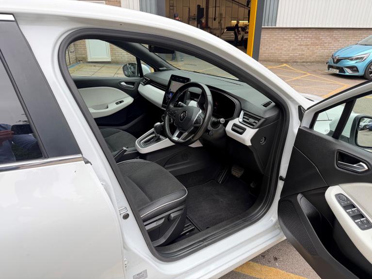 Used Renault Clio WH70EBD 14