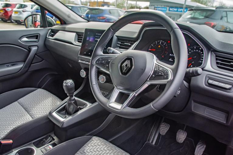 Used Renault Captur VE22XJV 13