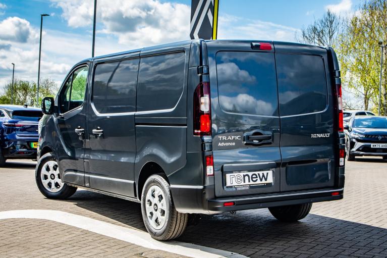 Used Renault Trafic WR26MVC 5