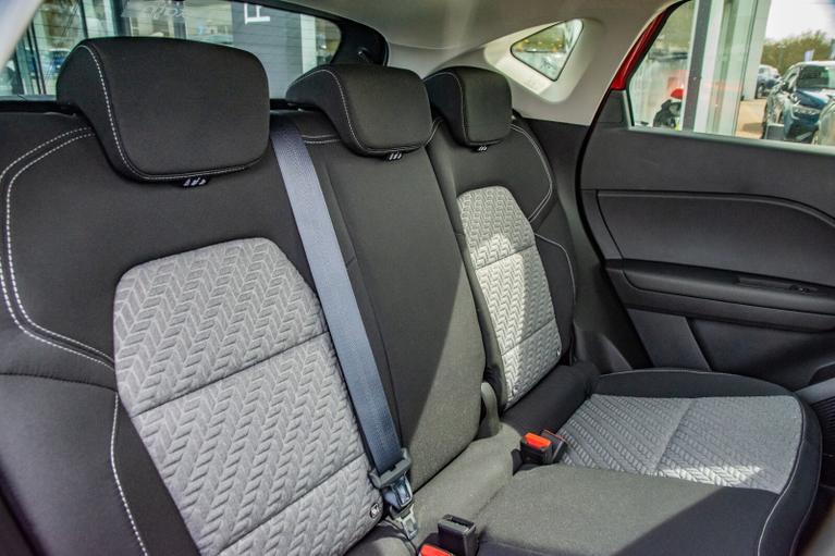 Used Renault Captur VE22XJV 12
