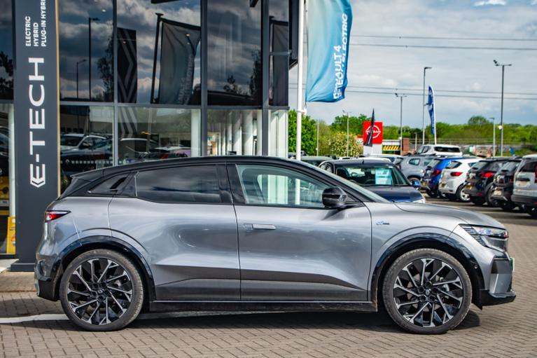 Used Renault Megane E-Tech WN75YDA 3