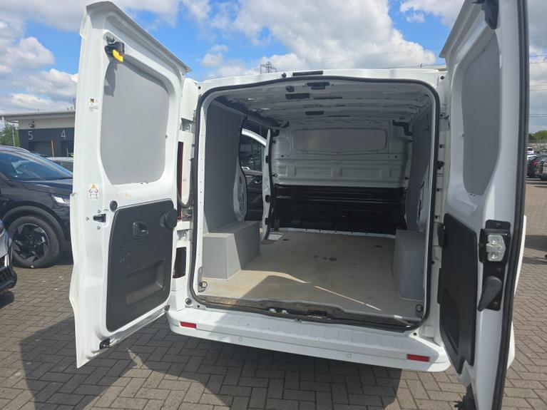 Used Renault Trafic WP75OMM 8