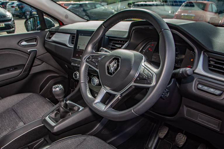 Used Renault Captur BD23ZKS 12