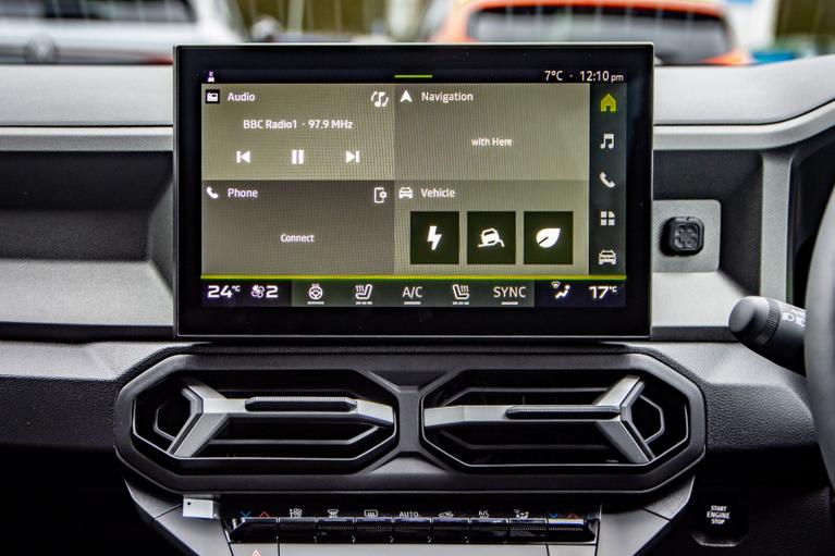 Used Dacia Bigster WM75NYX 23