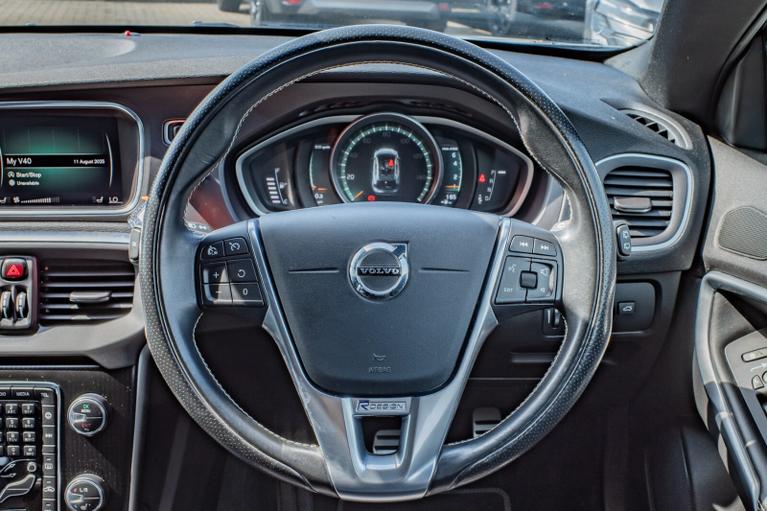 Used Volvo V40 WA68NWM 13