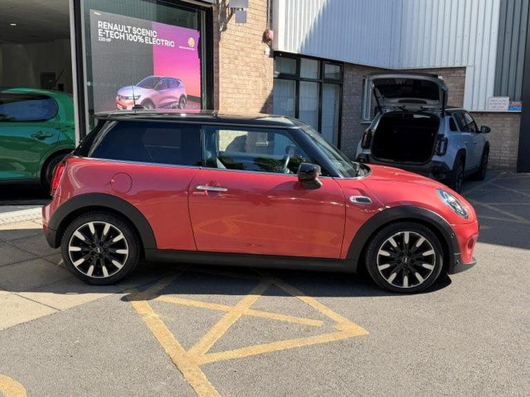 Used MINI HATCHBACK WJ20XXL 2