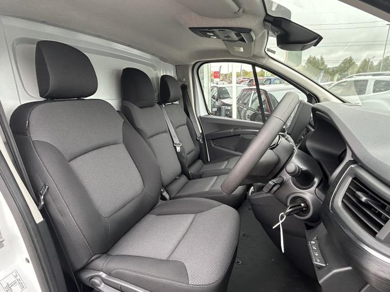 Used Renault Trafic WR75LNY 9
