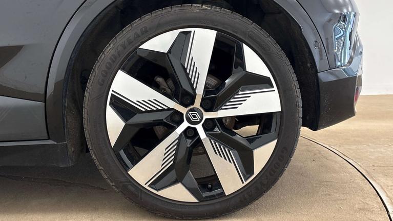 Used Renault Megane E-Tech NU73SBZ 13