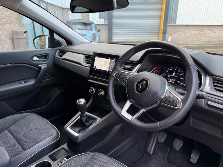 Used Renault Captur WD22FPC 14