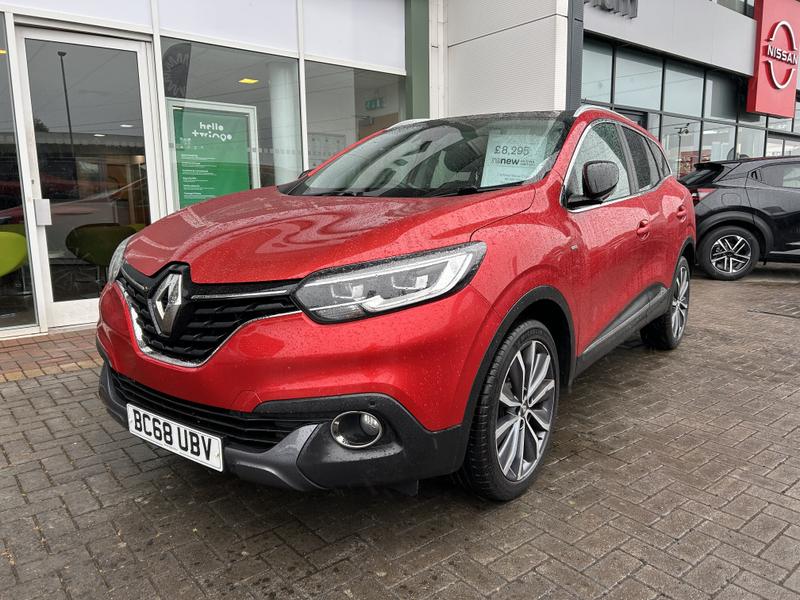 None RENAULT KADJAR HATCHBACK SIGNATURE NAV 68,851 MILES PETROL MANUAL PLATINUM RENAULT TROWBRIDGE CASH 8,295... photo