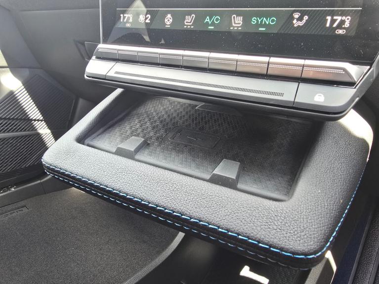 Used Renault Megane E-Tech WP26URH 14