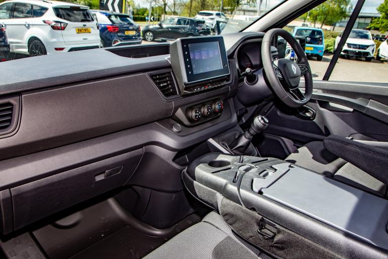 Used Renault Trafic WR26MVC 9