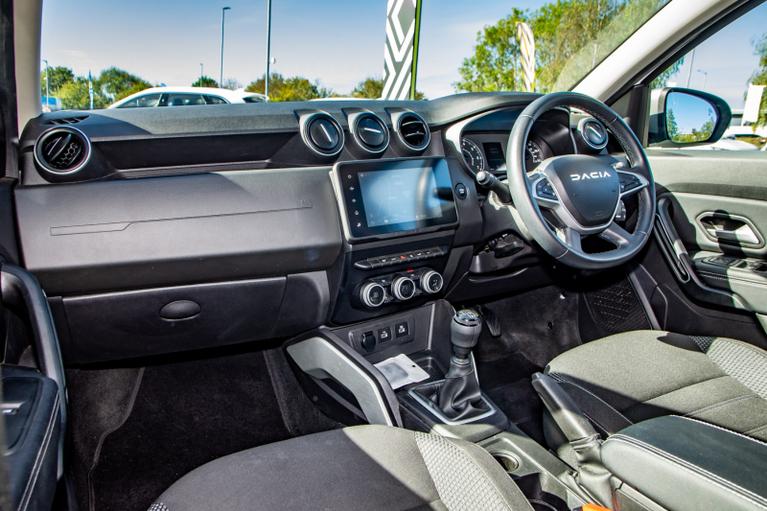 Used Dacia Duster WU23MXE 9