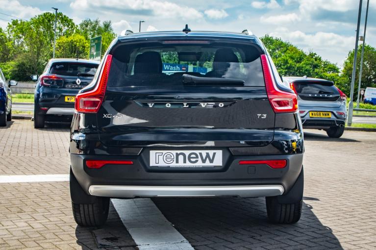 Used Volvo XC40 FX21OHA 4