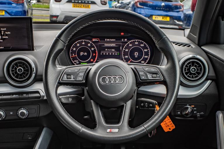 Used Audi Q2 VK22HVC 12