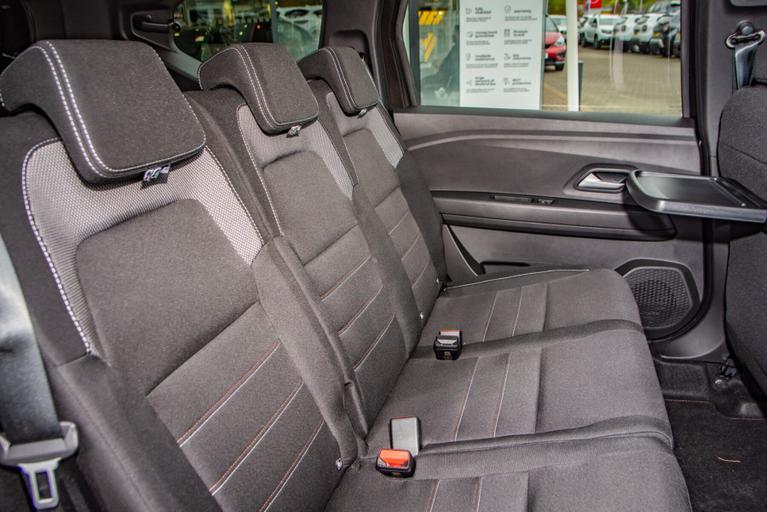 Used Dacia Jogger WU73MXB 17