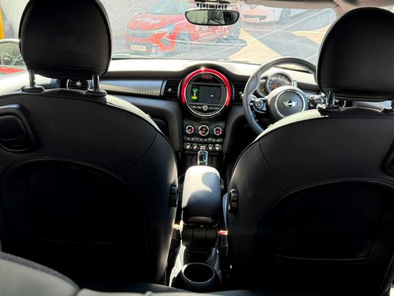 Used MINI HATCHBACK WJ20XXL 10