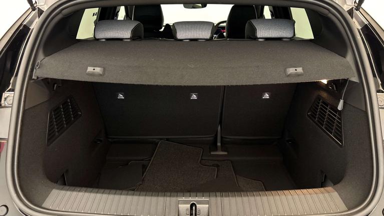 Used Renault Megane E-Tech NU73SBZ 11