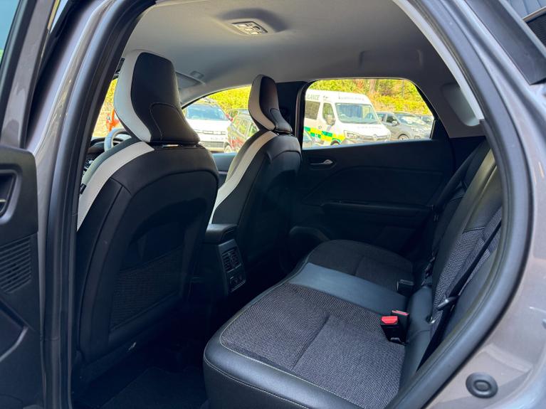 Used Renault Captur WJ72NFU 23