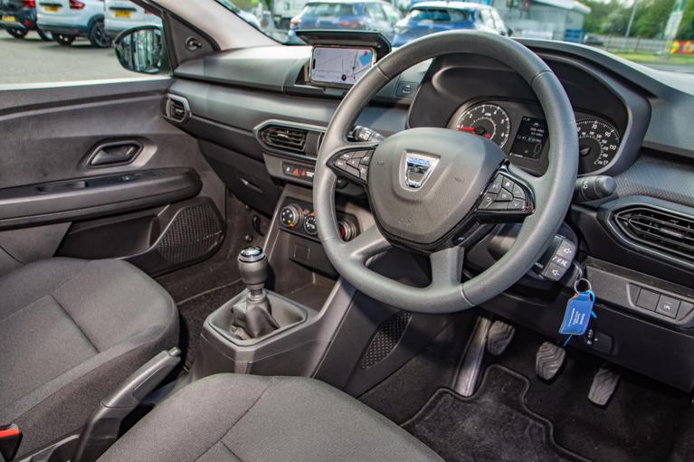 Used Dacia Sandero WN72VWJ 12