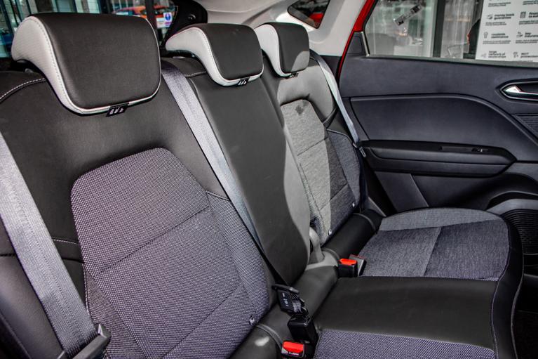 Used Renault Captur BD23ZKS 15