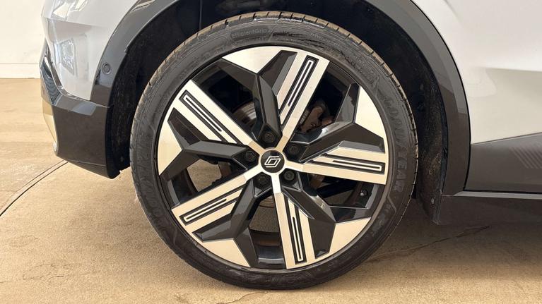 Used Renault Megane E-Tech SB72ODM 14