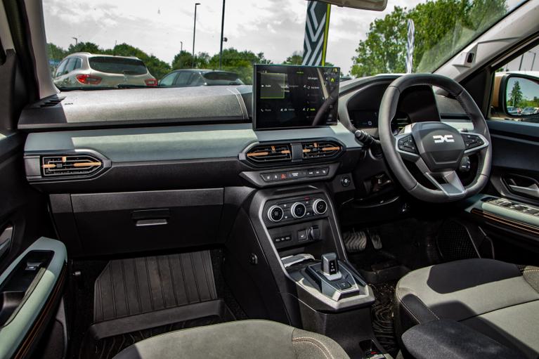 Used Dacia Jogger WV26XWF 8