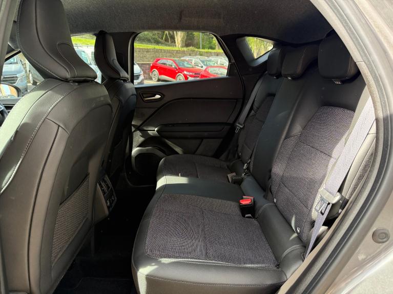 Used Renault Captur WF23ZRR 22