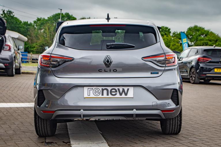 Used Renault Clio BP24DZL 4