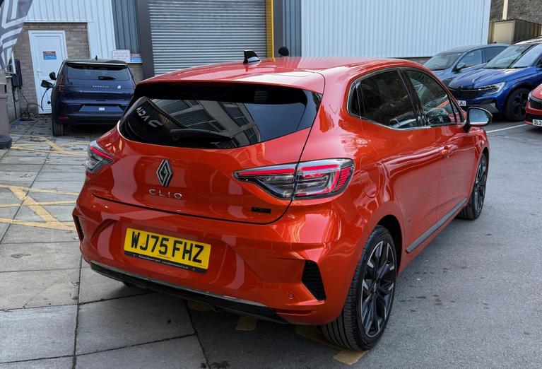 Used Renault Clio WJ75FHZ 2