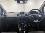 Ford FIESTA Photo 3