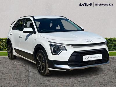 Used 2026 Kia Niro 1.6 GDi HEV PURE White Pearl at Kia Motors UK