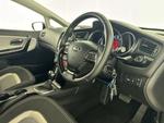 Kia cee'd Photo 9