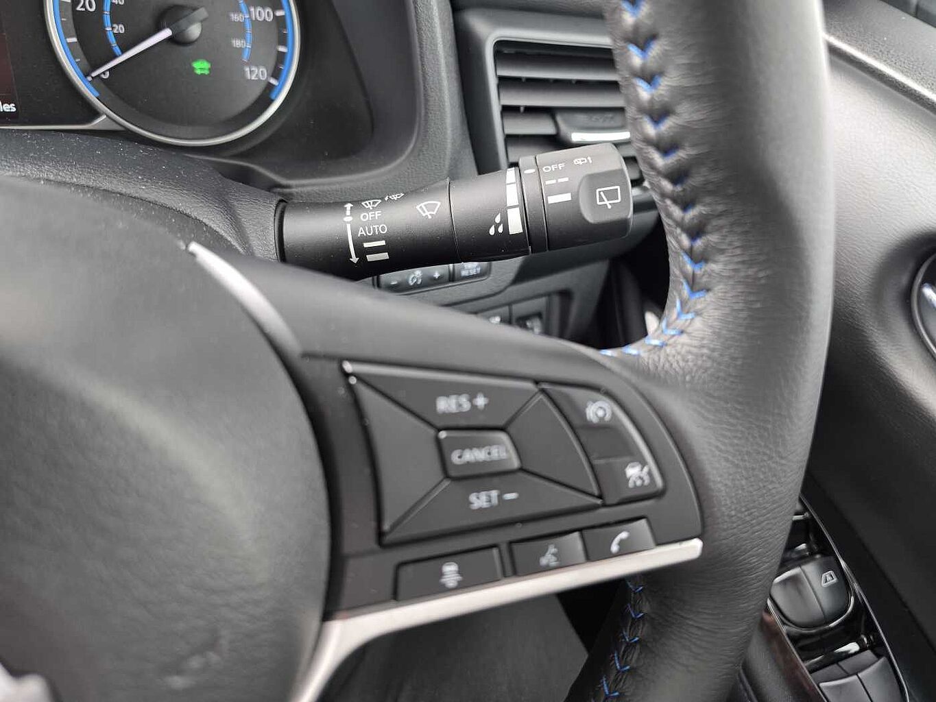 Nissan Leaf Photo 23