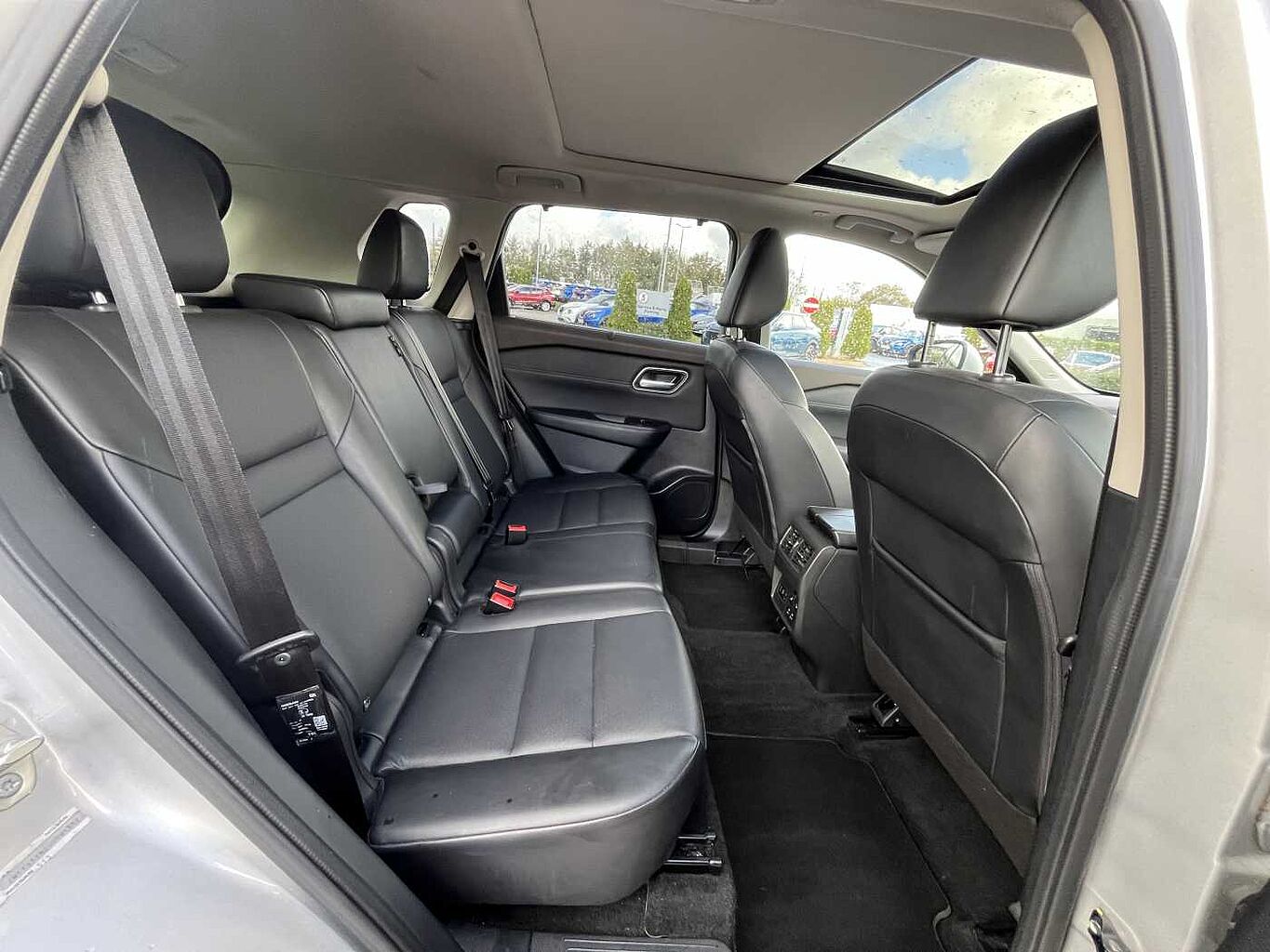 Nissan X-trail Station Wagon Photo 11