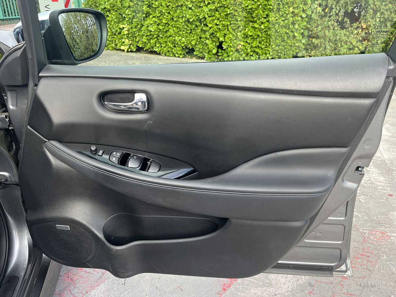 Nissan Leaf Photo 16